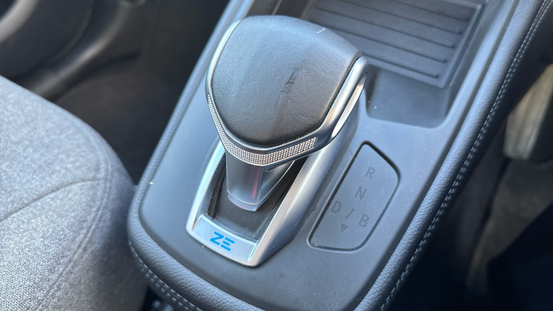 Renault Zoe 80KW Iconic R110 50KWh Rapid Charge 5dr Auto Electric Hatchback